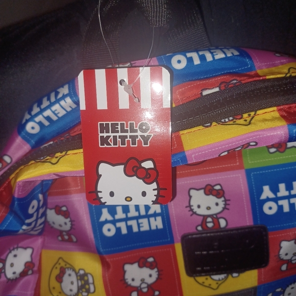 Hello Kitty Colorful Backpack - Picture 2 of 5